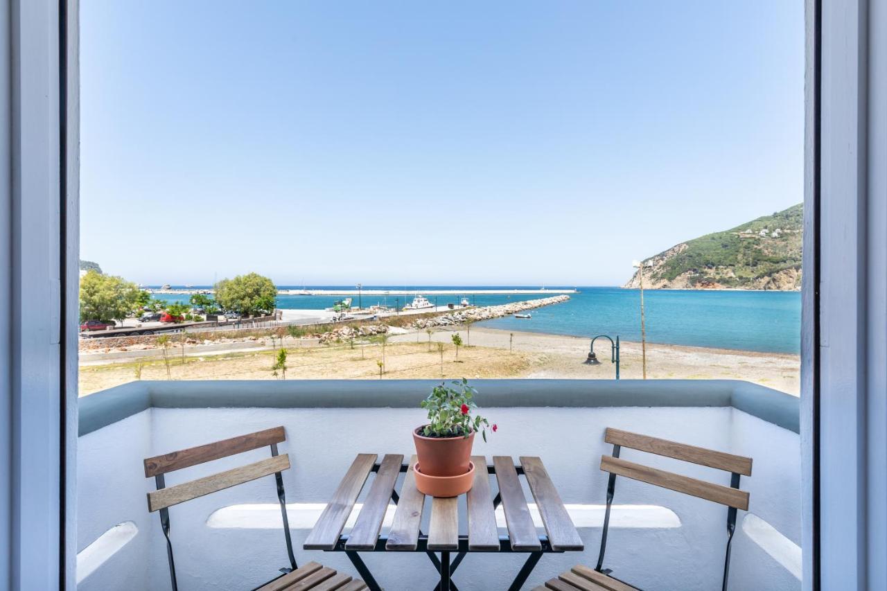 Uncle John'S Guesthouse Bandar Skopelos Luaran gambar