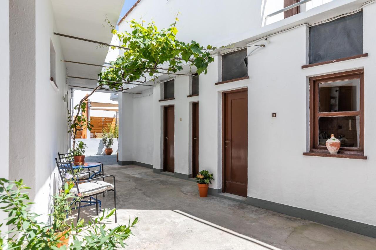 Uncle John'S Guesthouse Bandar Skopelos Luaran gambar